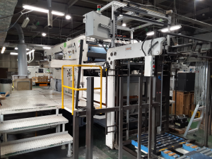 福岡工場　打抜機を更新！